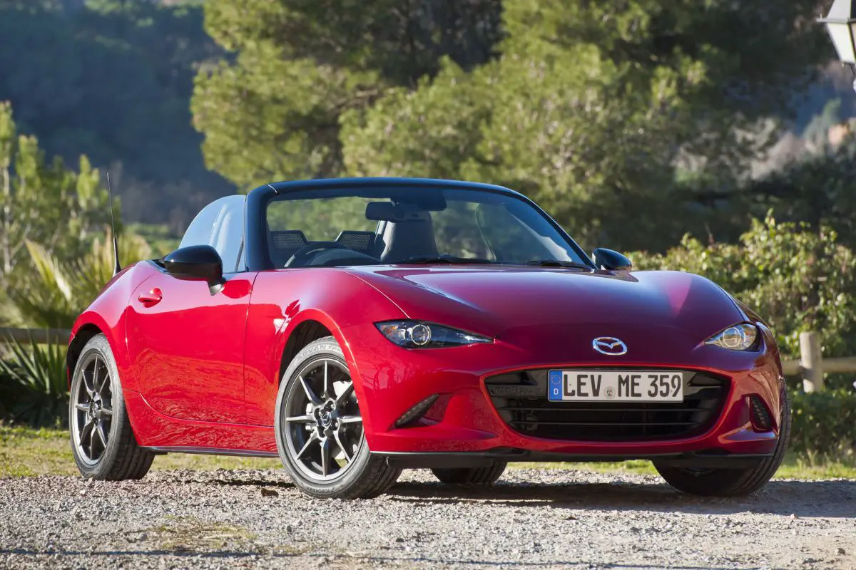 Mazda mx 5 характеристики. Mazda MX-5. Mazda mx5 Cabrio. Mazda MX-5 2016. Мазда мх5 2023.