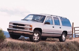 Chevrolet C1500 Suburban 1992 model