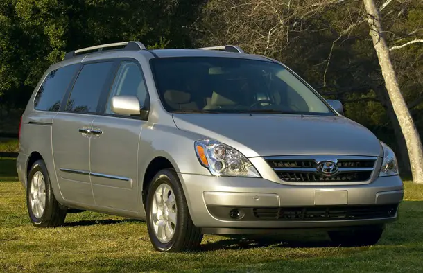 Hyundai Entourage 2006 model